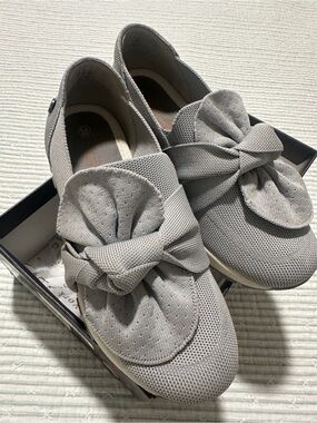 bernie mev. Light Gray Knot-Detail Slip-On Sneakers